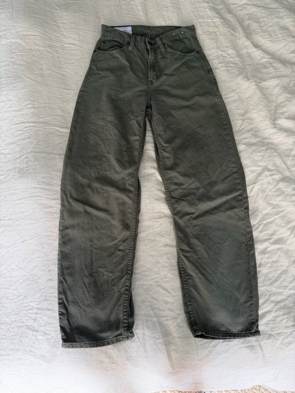 GAP Women's Barrel Leg Jeans in Olive Green